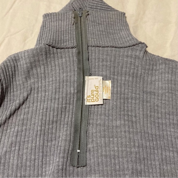Vintage Sidney Gould Women's Gray Turtleneck Sweater | Dead Stock - NWT - Picture 7 of 10